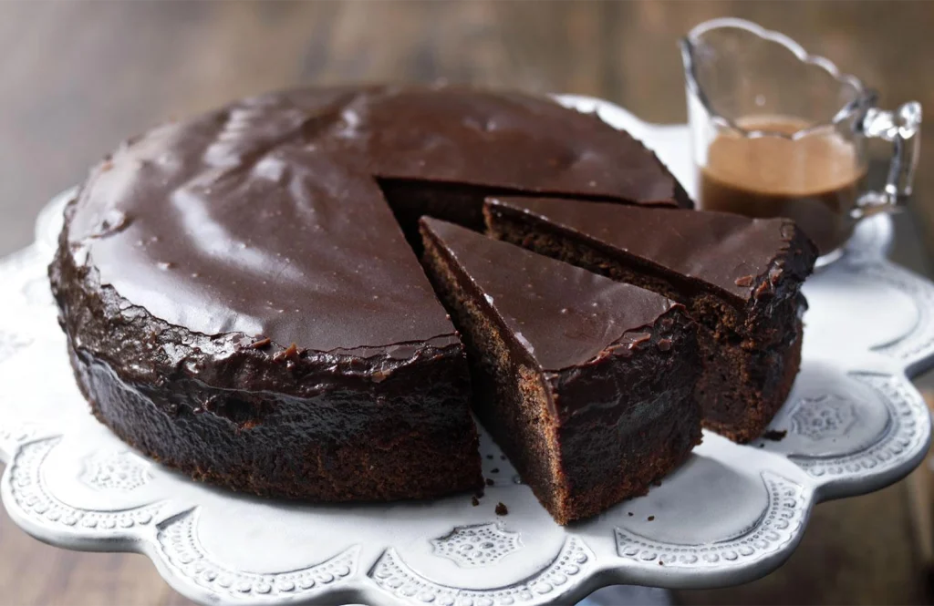 تشوكليت كيك بصوص الشيكولاتة - مطبخ صافي للأكل البيتي
