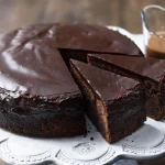 تشوكليت كيك بصوص الشيكولاتة - مطبخ صافي للأكل البيتي