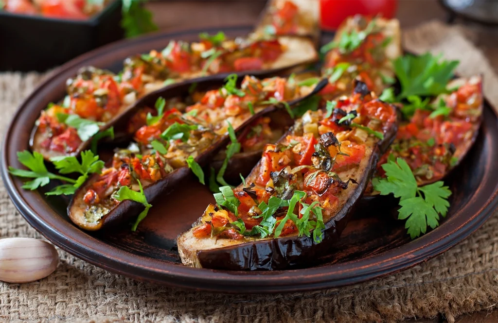 طبق باذنجان و فلفل بالدقة - مطبخ صافي للأكل البيتي